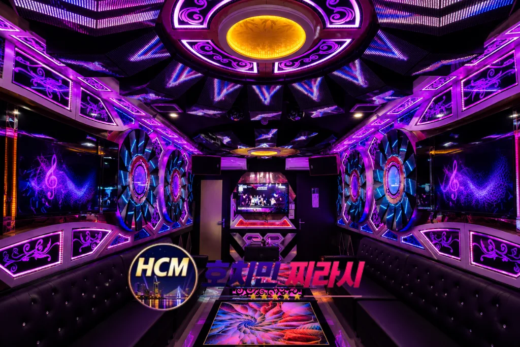 호치민 102 가라오케 룸 구조입니다.